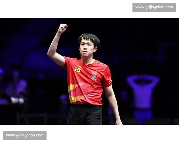 王楚钦首登Wallpaper封面：当冠军之手遇见千年匠心